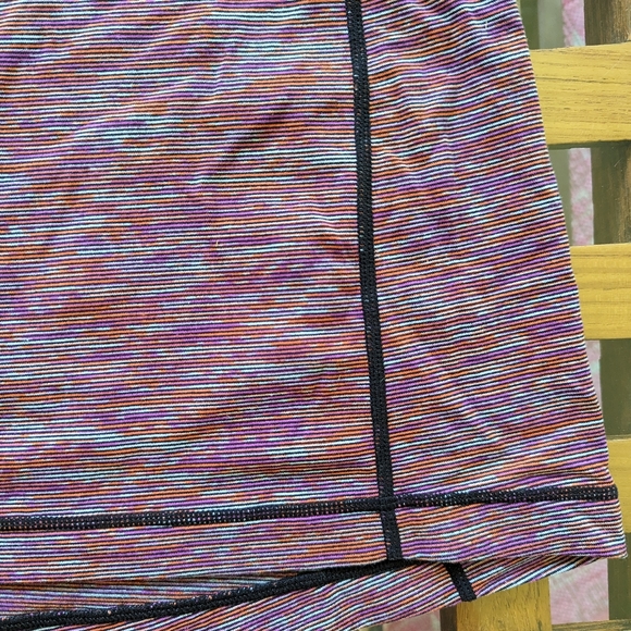 Lululemon Scoop Neck Tank Wee are From Space - Picture 3 of 7